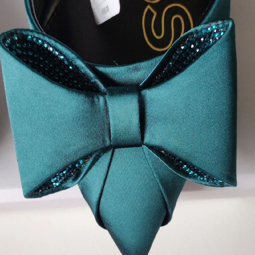 Express Teal Bow Rhinestone Women's Strap Pumps Heels. Size 6. - Picture 7 of 11